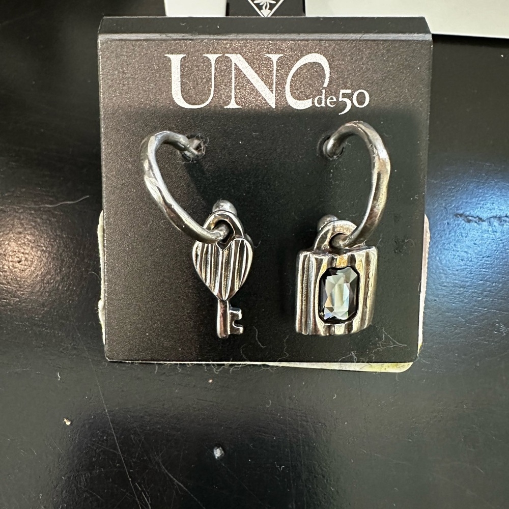 UNO de 50 Silver Heart Key and Lock Earrings